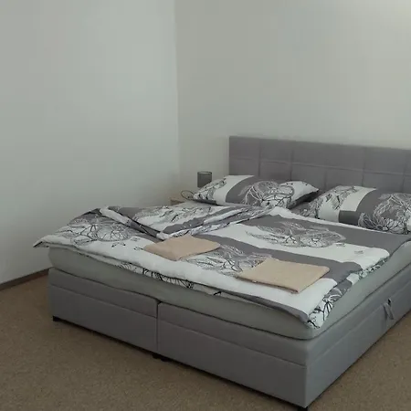 Pavel Apartmán *